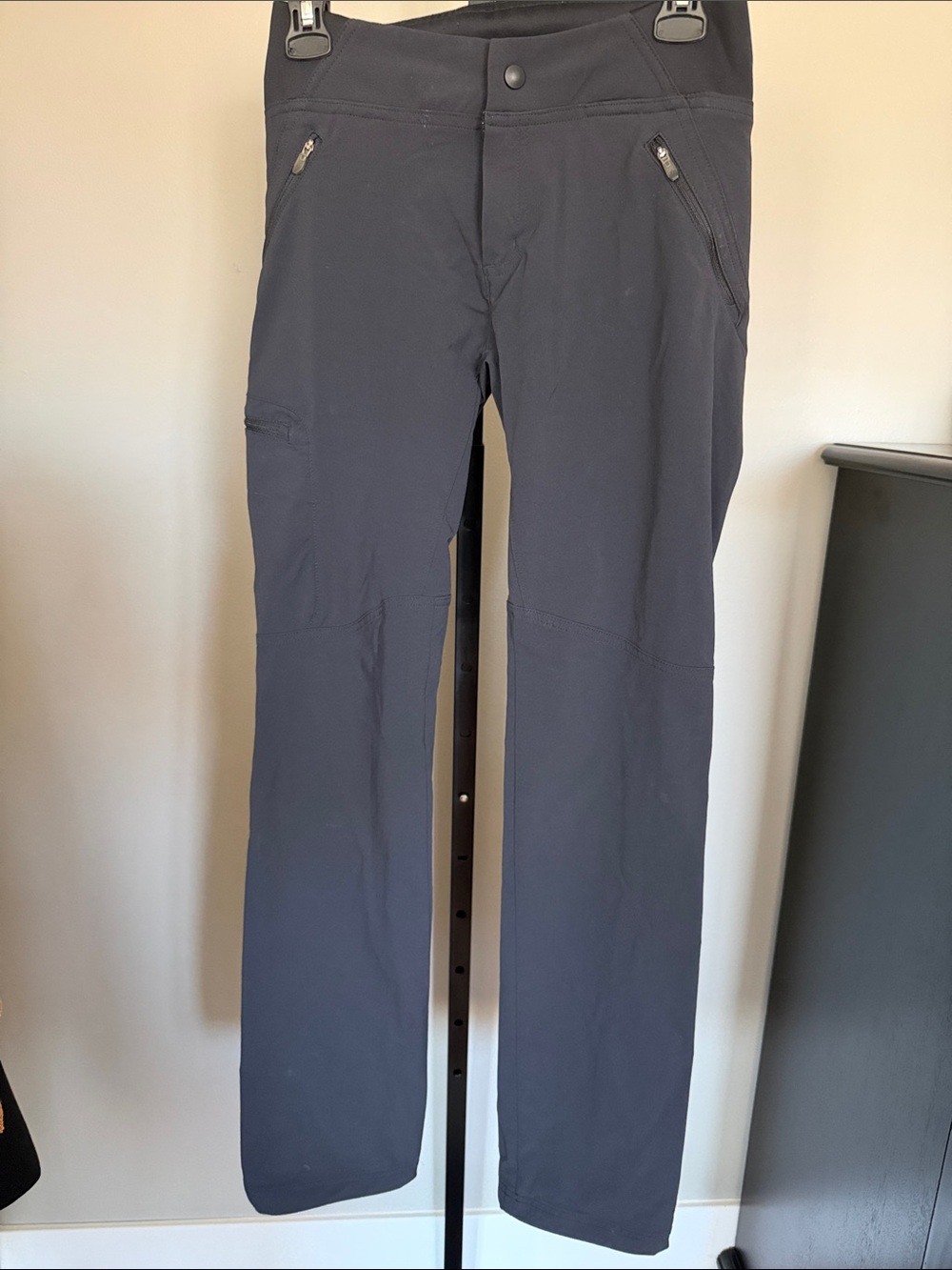 Columbia Women's Gray Stretch Track Pants w/ Zipper Pockets with Sun Protection